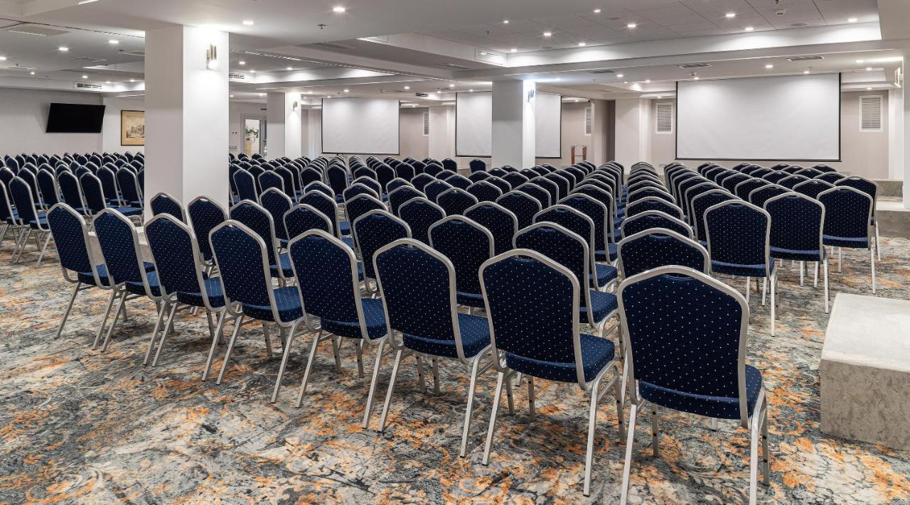 Premier Hotel Dnister Lviv Eksteriør billede