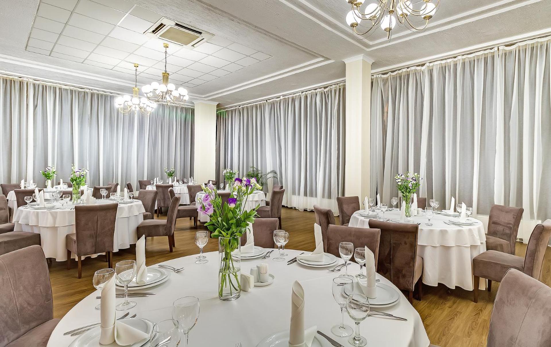Premier Hotel Dnister Lviv Eksteriør billede