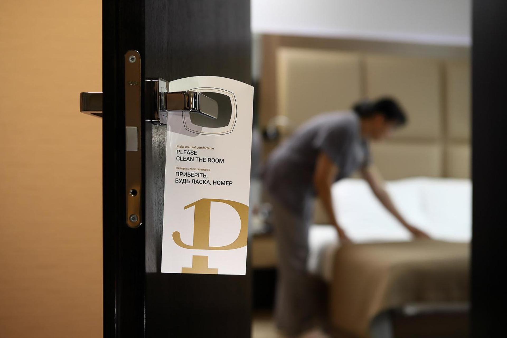 Premier Hotel Dnister Lviv Eksteriør billede