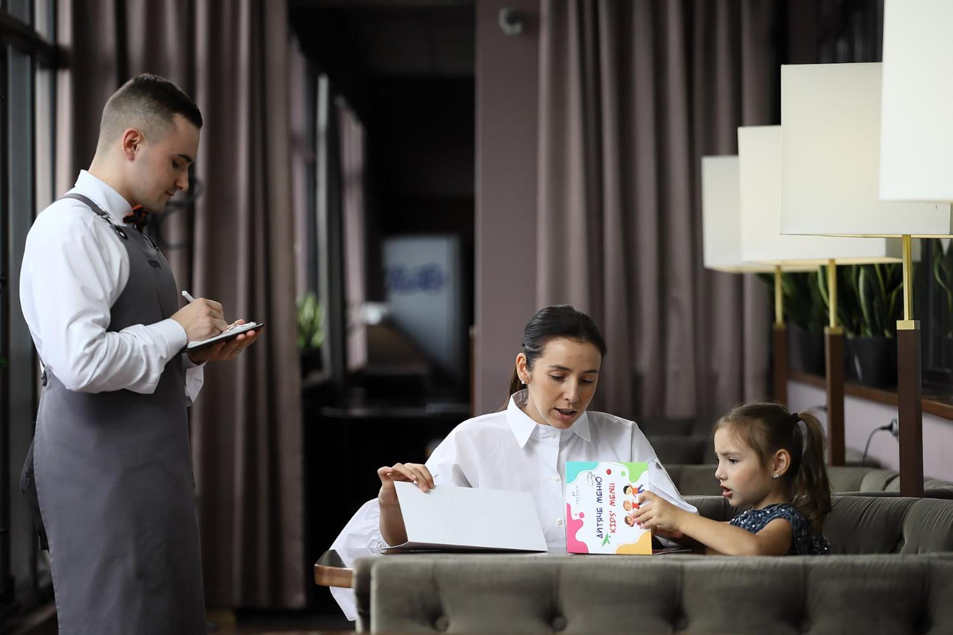 Premier Hotel Dnister Lviv Eksteriør billede
